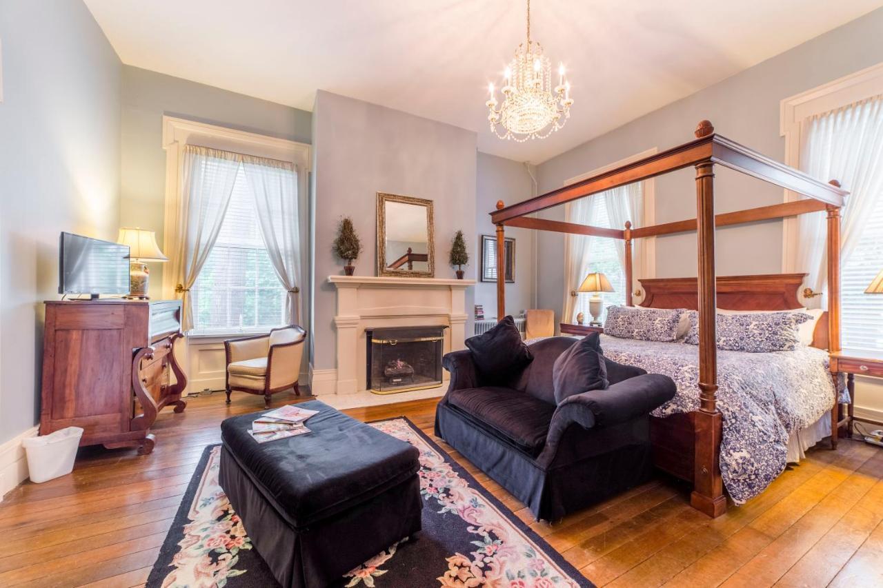 Bourbon Manor Bed & Breakfast Inn Bardstown Zewnętrze zdjęcie